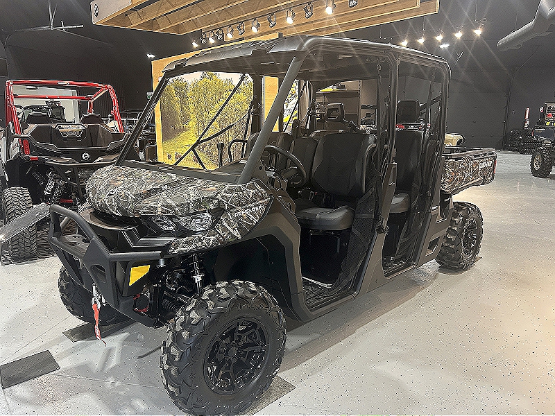 2025 Can-Am 8SSG Side by Side