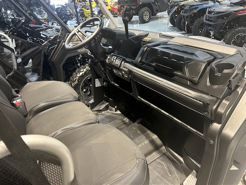 2025 Can-Am 8YSC Side by Side