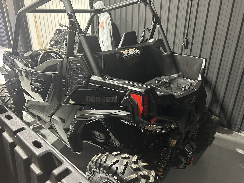 2025 Can-Am 9GSB Side by Side