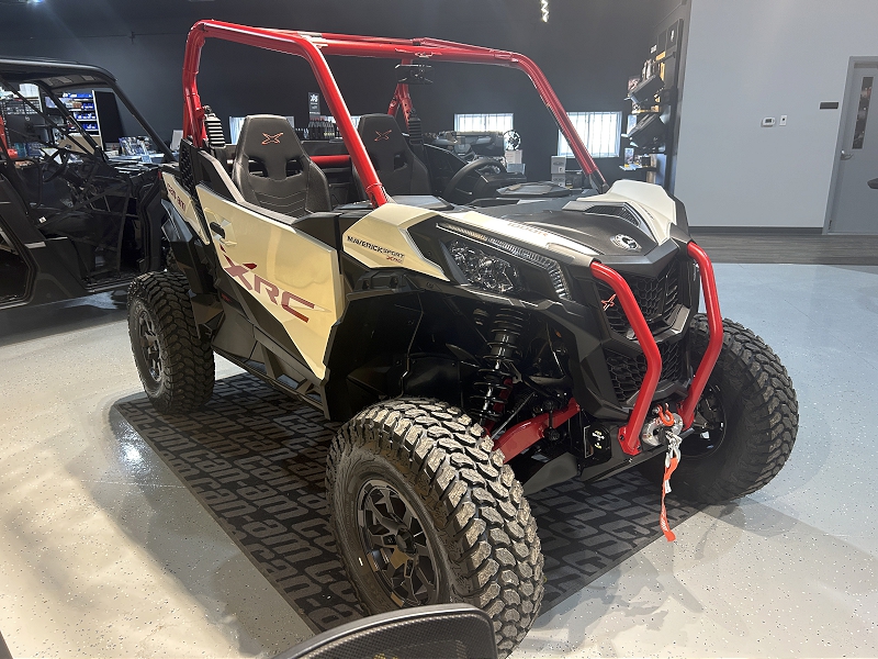 2025 Can-Am 7BSB Side by Side