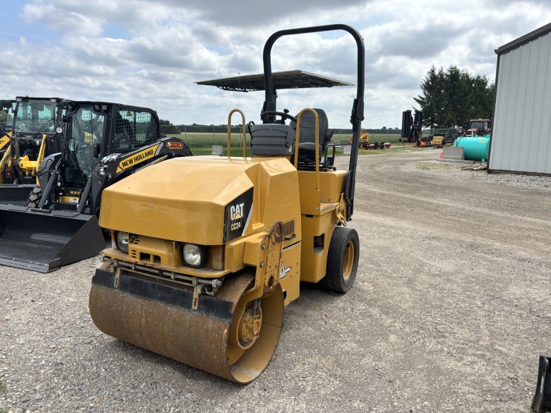2012 Caterpillar CC24 Roller