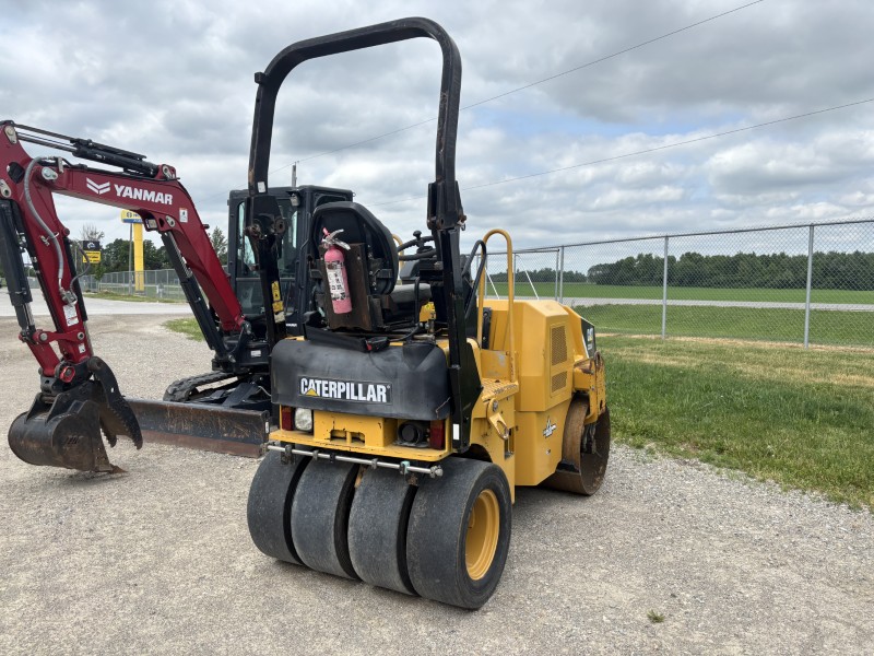 2012 Caterpillar CC24 Roller