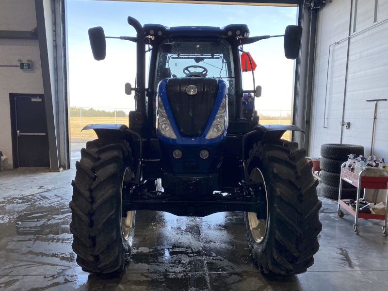 2026 New Holland T7.210 AC Tractor