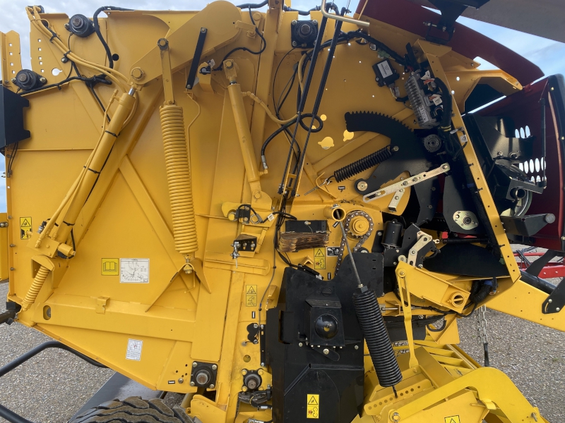 2022 New Holland ROLLBELT450 Baler/Round