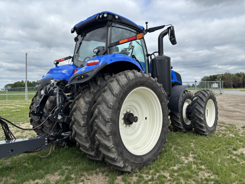 2026 New Holland T8.325  PLMI Tractor