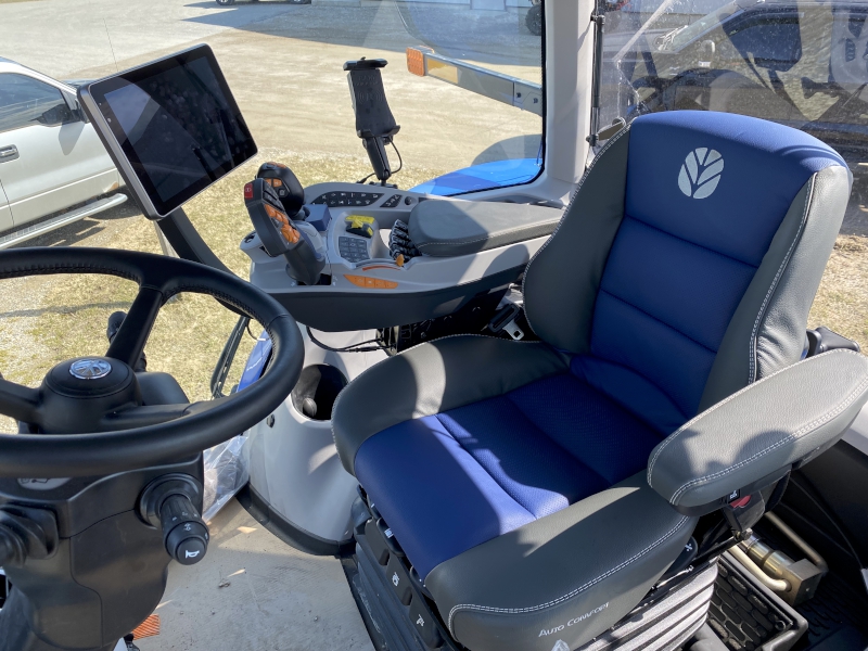 2026 New Holland T8.325  PLMI Tractor