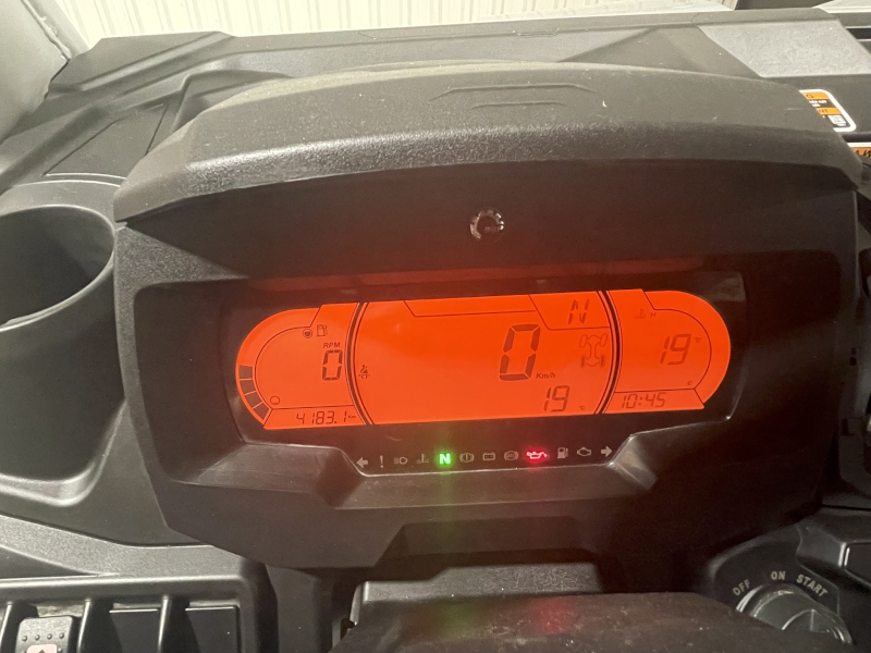 2024 Can-Am 8YRA Side by Side