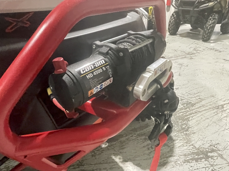 2024 Can-Am 8YRA Side by Side