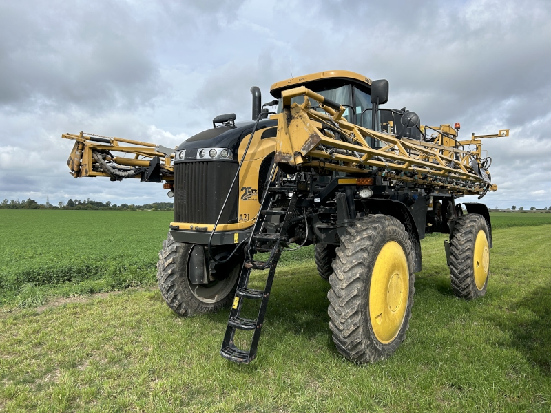 2018 RoGator RG1100C Sprayer/High Clearance
