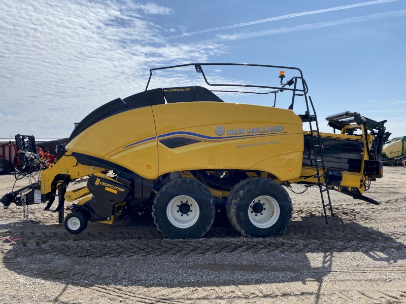 2026 New Holland BB340R PLUS Baler/Big Square