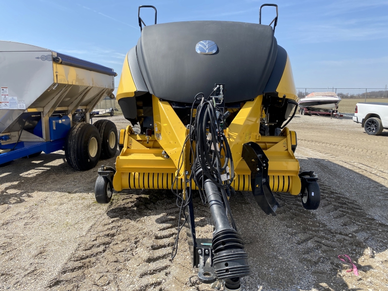 2026 New Holland BB340R PLUS Baler/Big Square