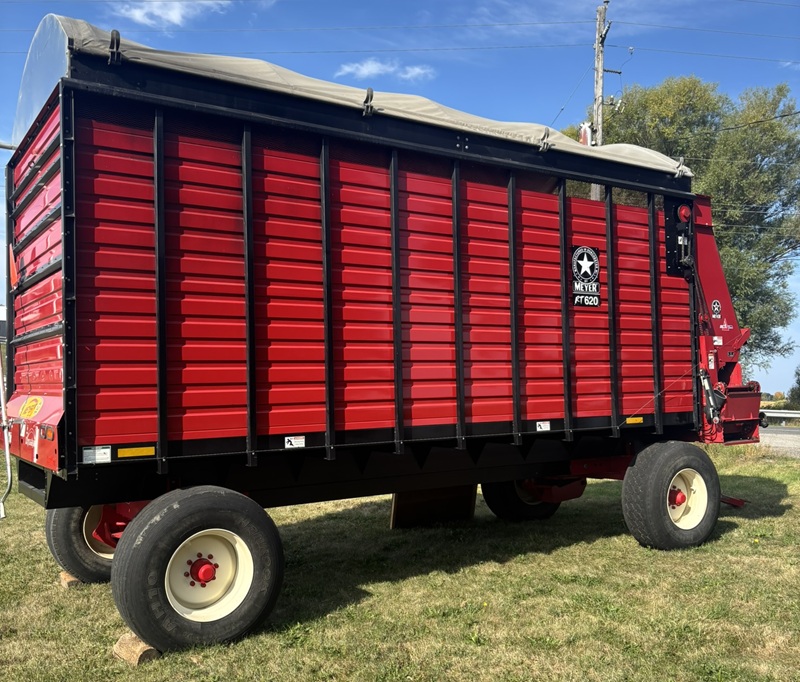 2016 Meyer RT620 Forage Box