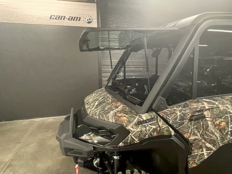 2026 Can-Am 8JTG Side by Side