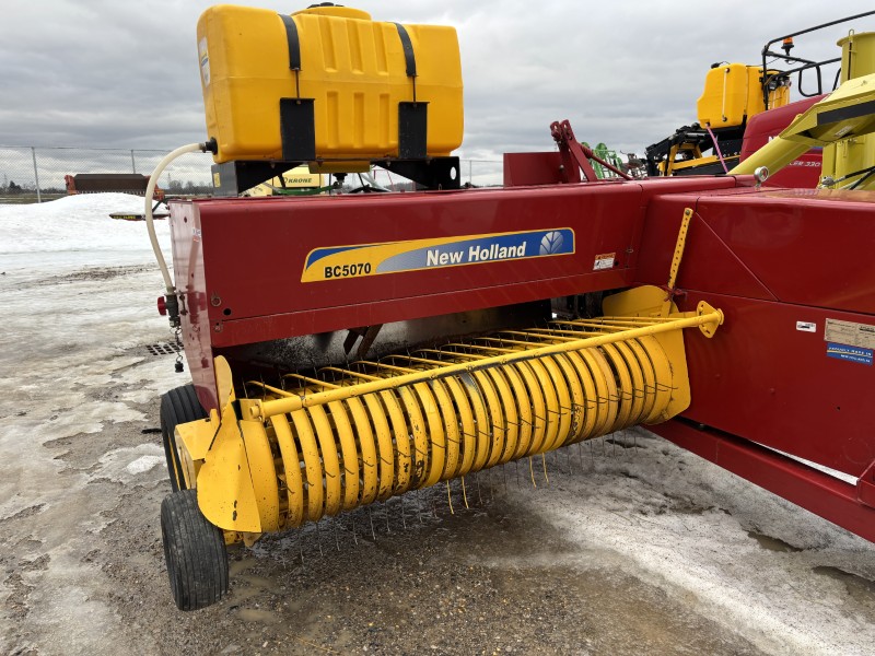 2022 New Holland BC5070 Baler/Square