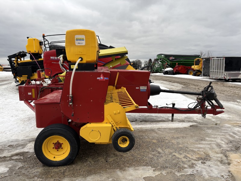 2022 New Holland BC5070 Baler/Square