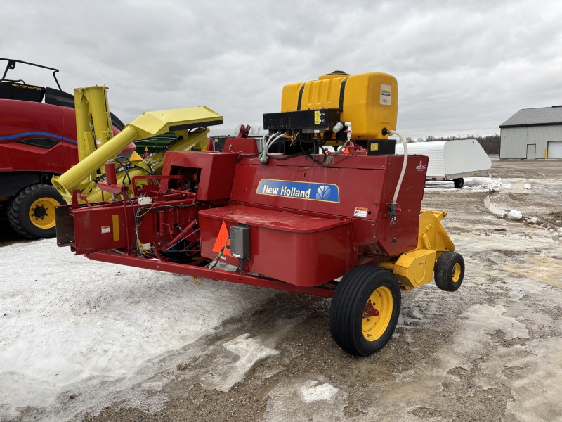 2022 New Holland BC5070 Baler/Square