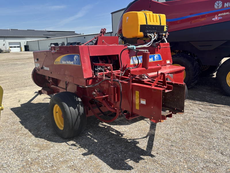 2022 New Holland BC5070 Baler/Square