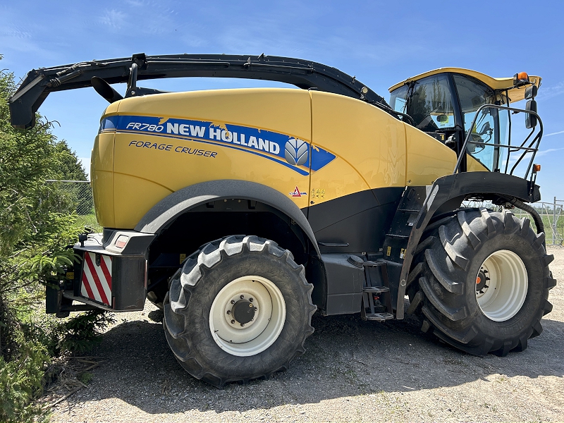 2016 New Holland FR780 T4C Forage Harvester