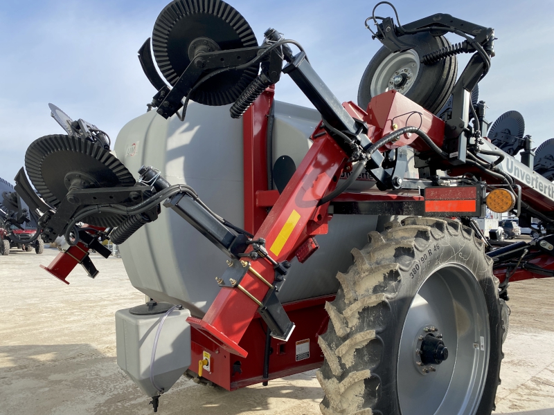 2026 Unverferth 1400 Applicator