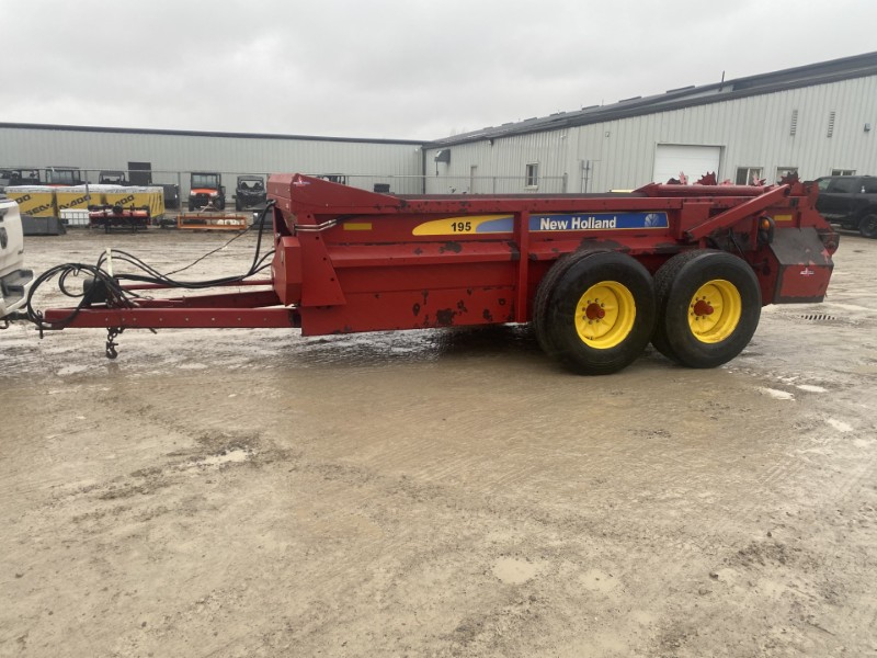 2021 New Holland 195HBS Manure Spreader