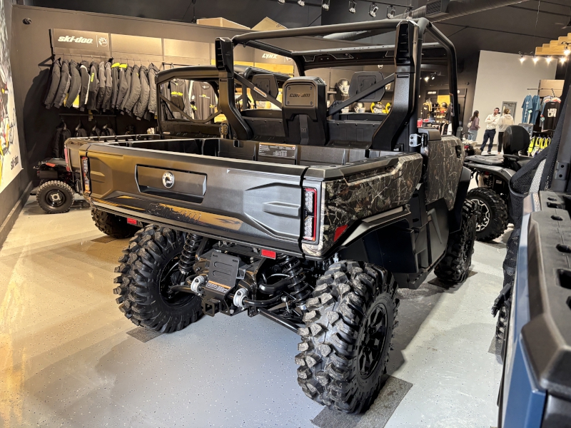 2026 Can-Am 8YTD Side by Side