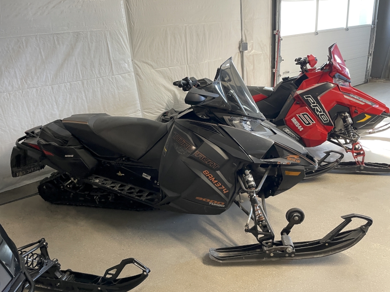 2018 Arctic Cat THUNDERCAT Snowmobile