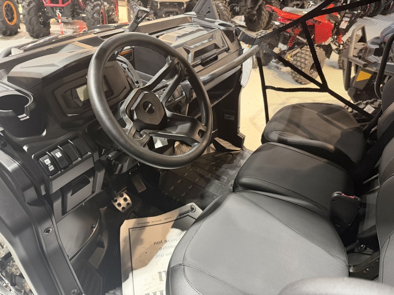 2026 Can-Am 8FTA Side by Side