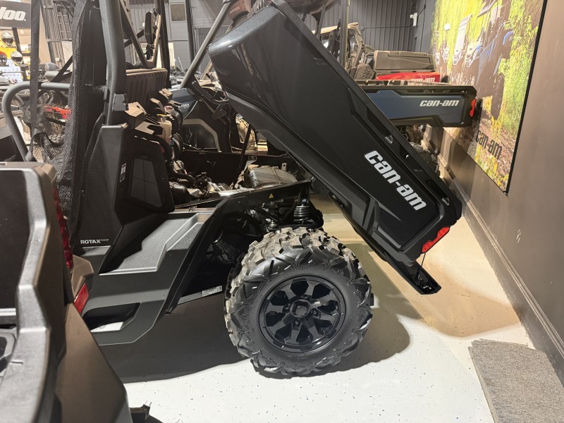 2026 Can-Am 8FTA Side by Side