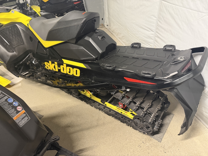 2022 Ski-Doo XRS 900TR Snowmobile
