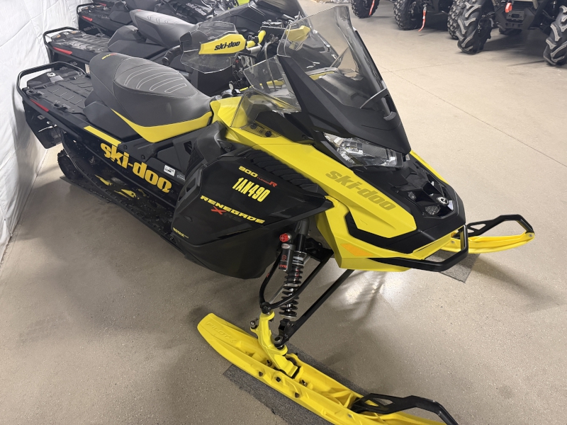 2022 Ski-Doo XRS 900TR Snowmobile