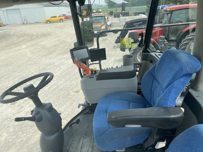 2010 New Holland FR9040 Forage Harvester