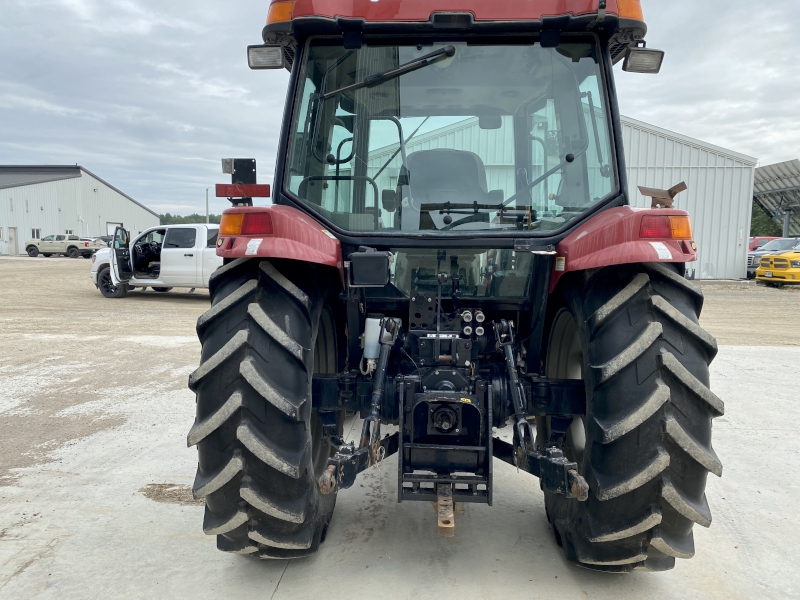 2009 Case IH FARMALL 105U Tractor