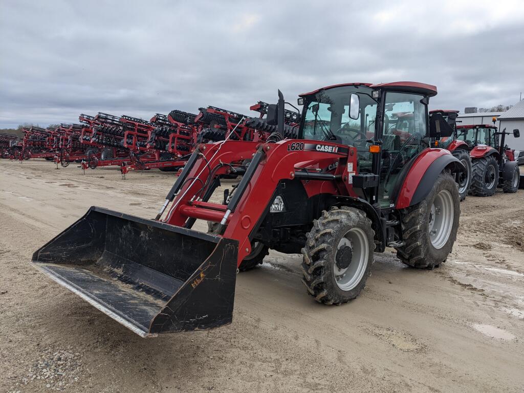 2014 Case IH Farmall 75C Tractor Loader