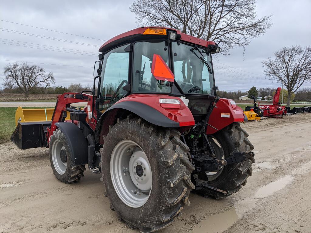 2014 Case IH Farmall 75C Tractor Loader