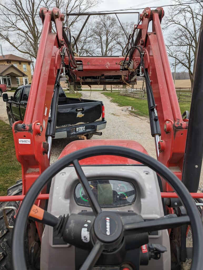 2017 Case IH Farmall 95C Tractor Loader