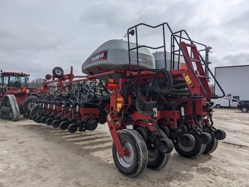 2014 Case IH 1255 Planter