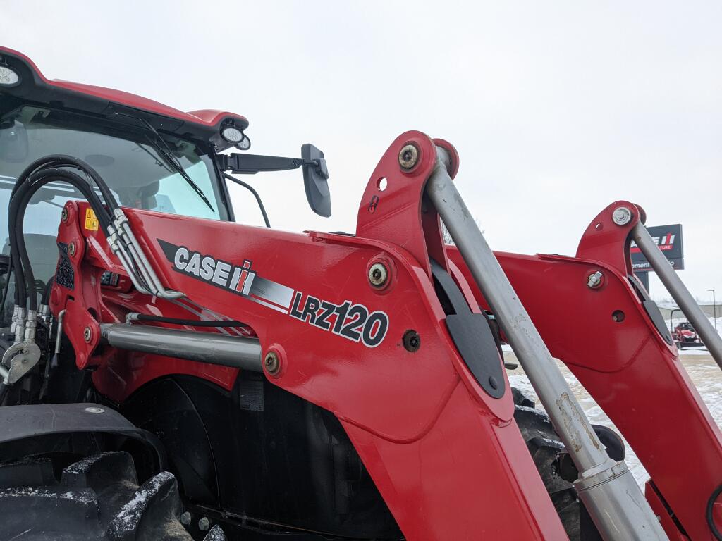 2018 Case IH Maxxum 145 Tractor Loader