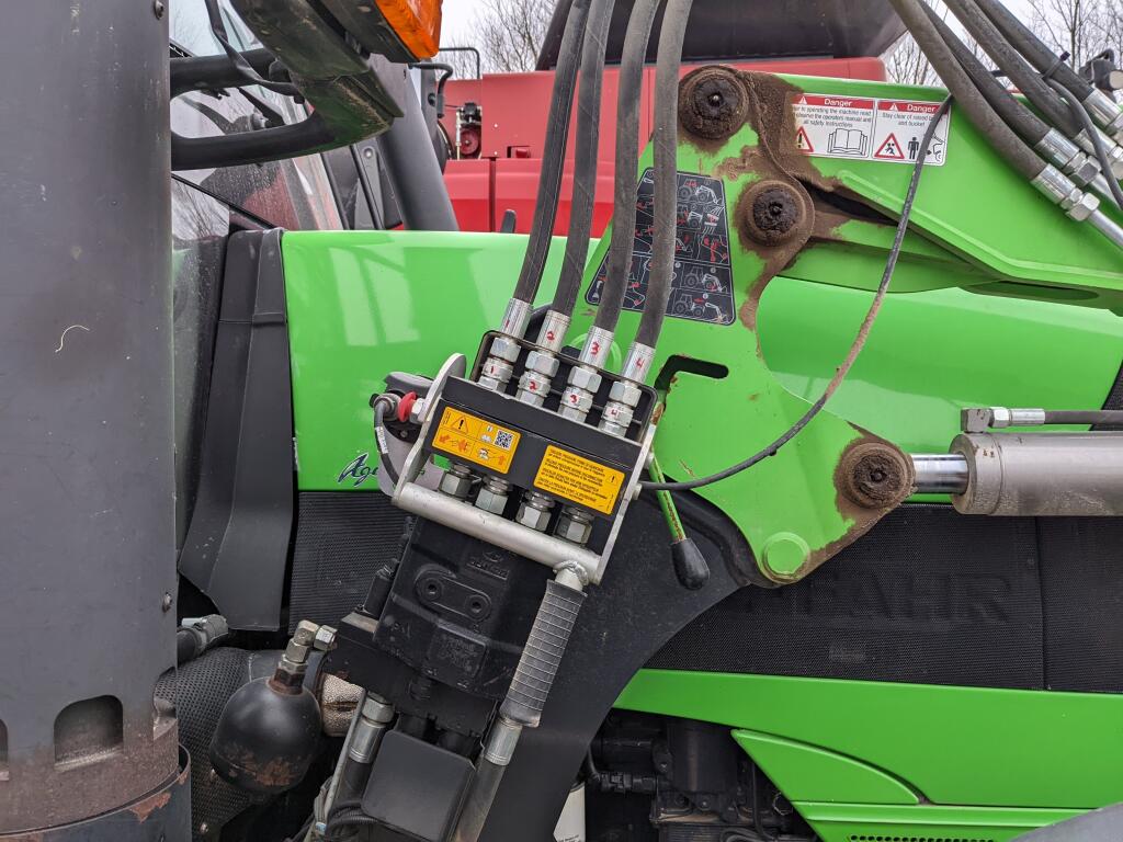 2012 Deutz M610 Agrotron Tractor Loader