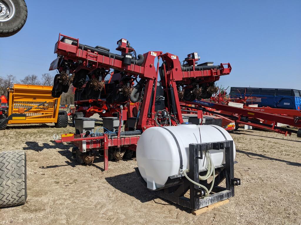 2013 Case IH ER 1230 Planter