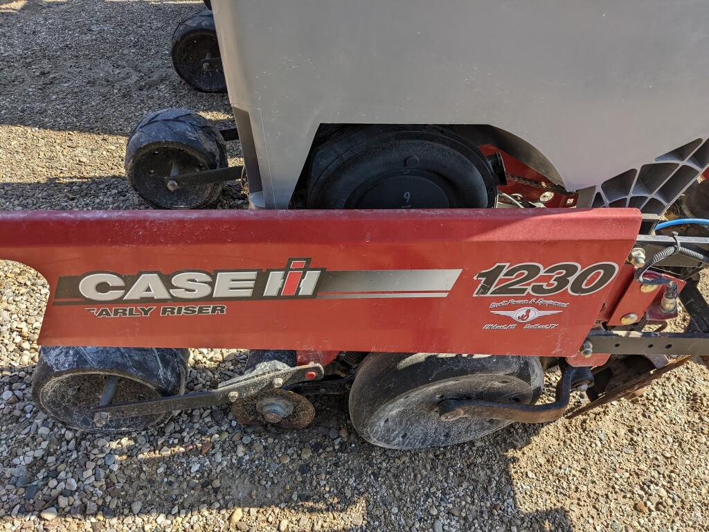 2013 Case IH ER 1230 Planter