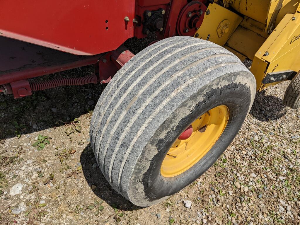 2007 New Holland BR740A Baler/Round