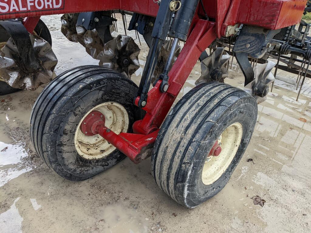 2011 Salford 570 Vertical Tillage