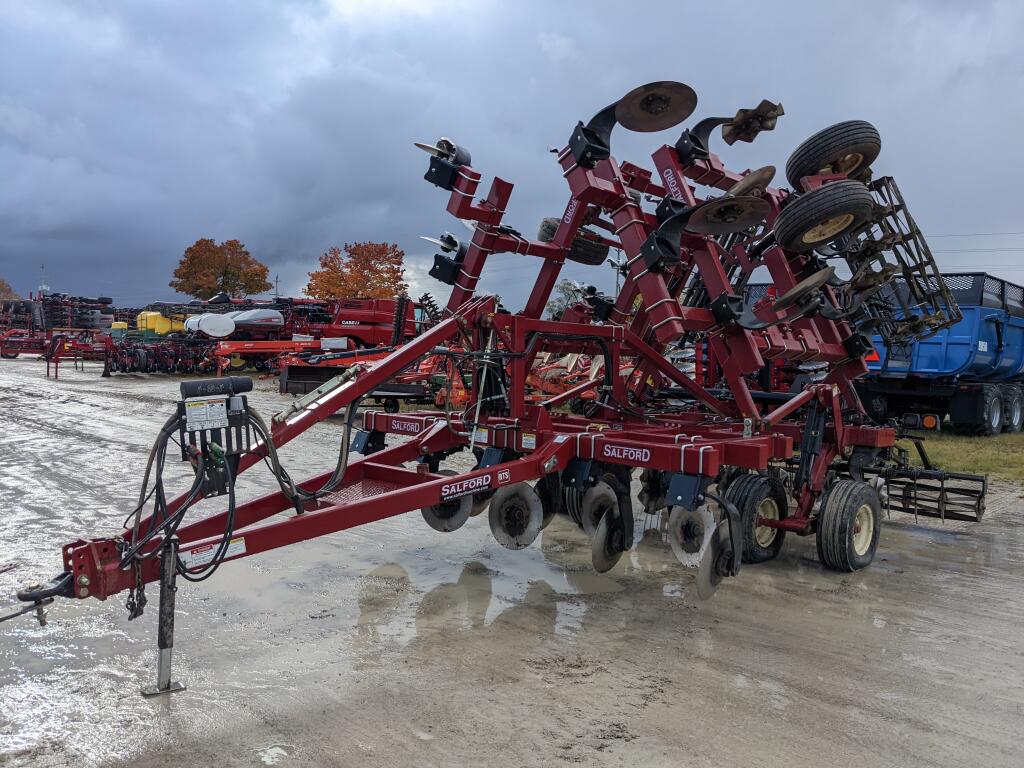 2011 Salford 570 Vertical Tillage