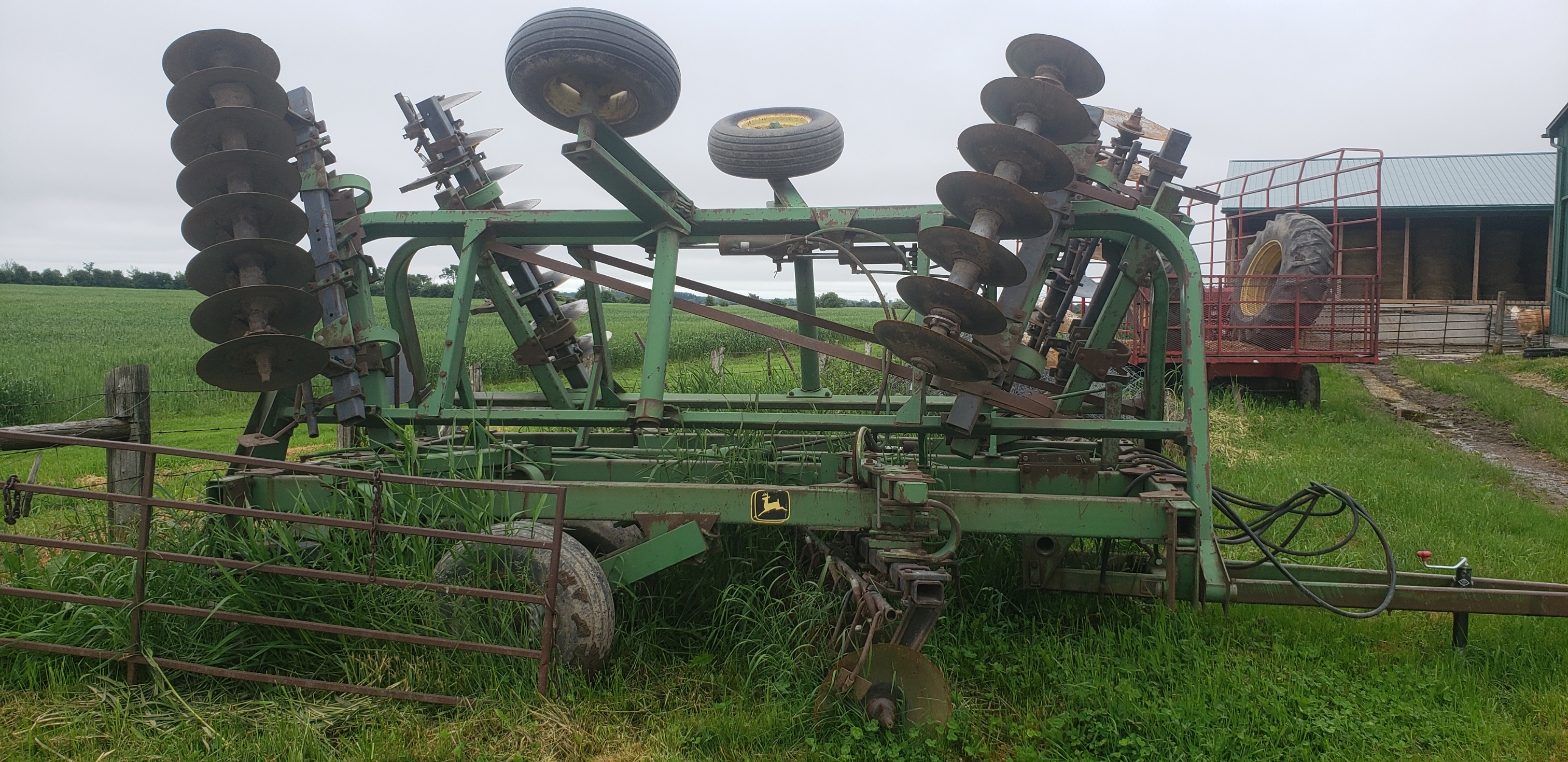 John Deere 230 Disk