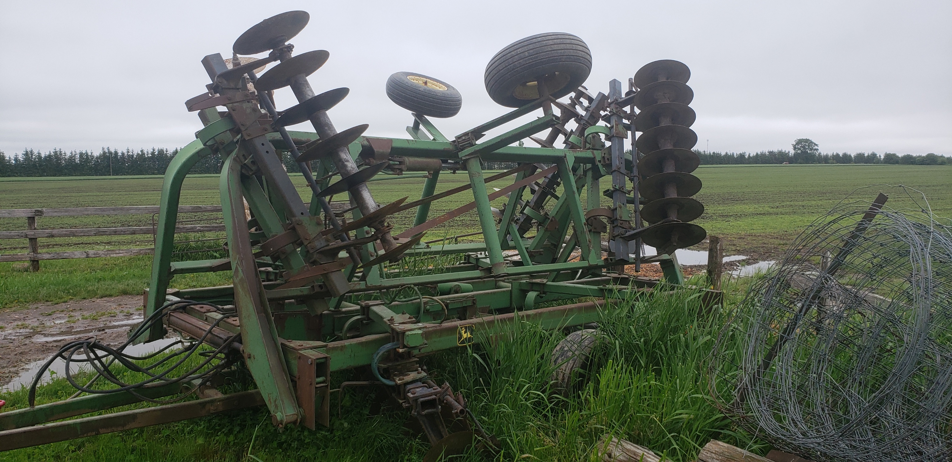 John Deere 230 Disk