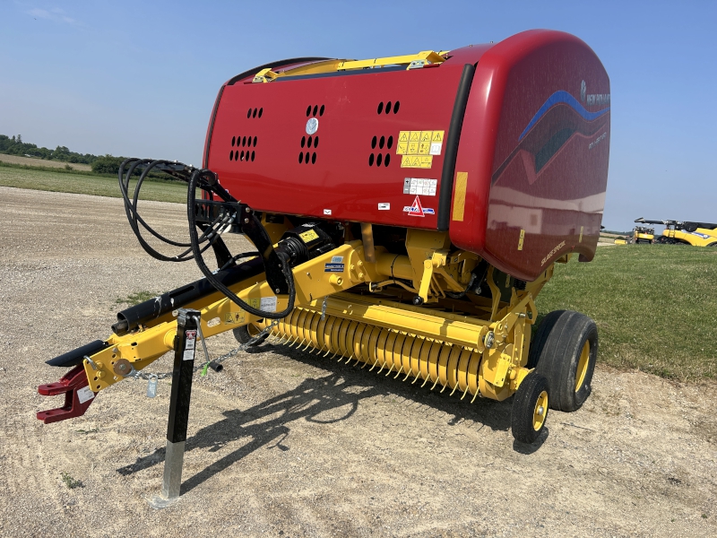 2023 New Holland RB450 Baler/Round