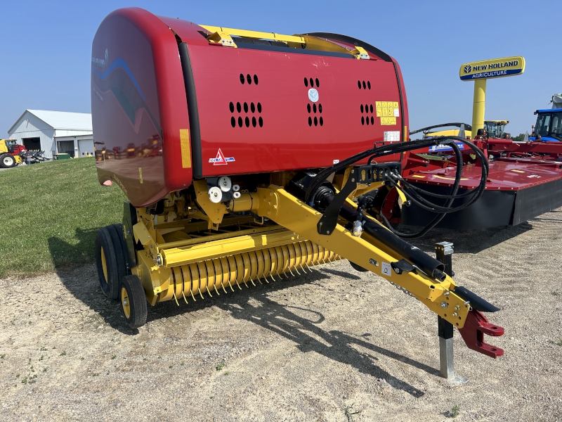 2023 New Holland RB450 Baler/Round