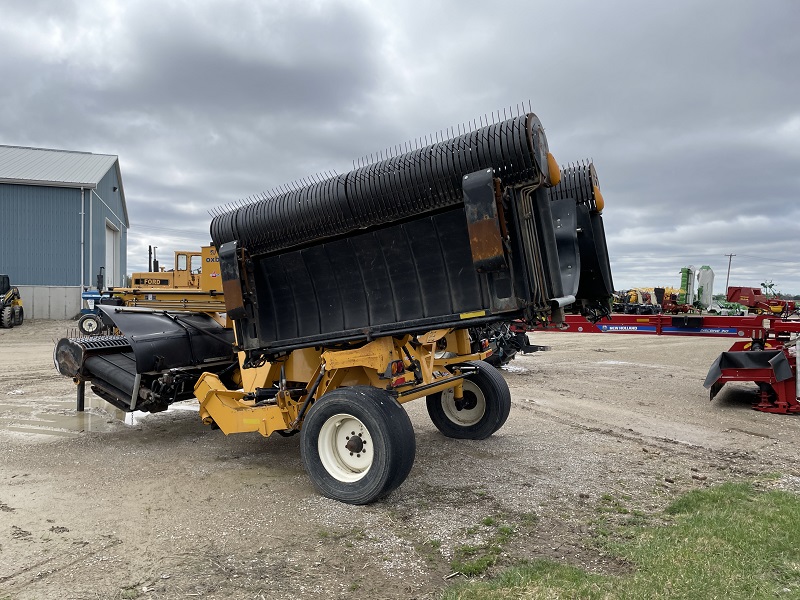 2014 Oxbo 334 Windrow Merger