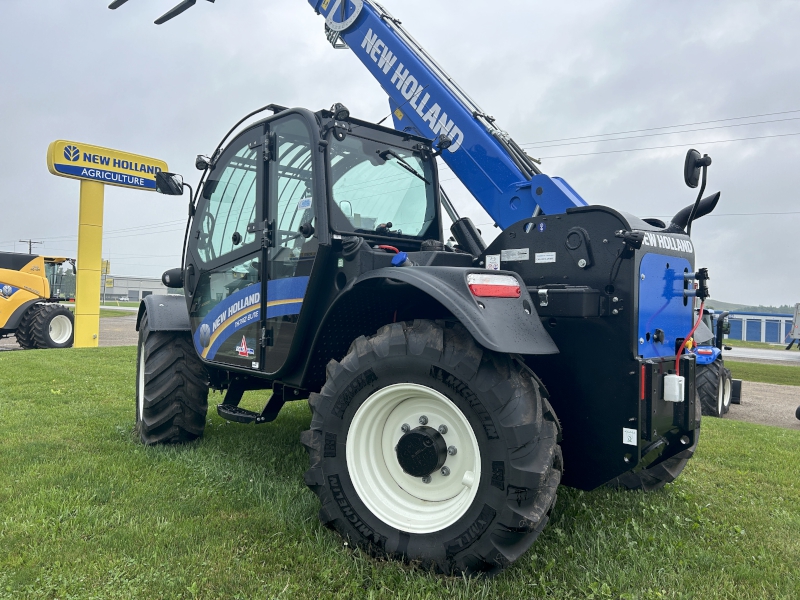 2025 New Holland TH7.42 ELITE TeleHandler