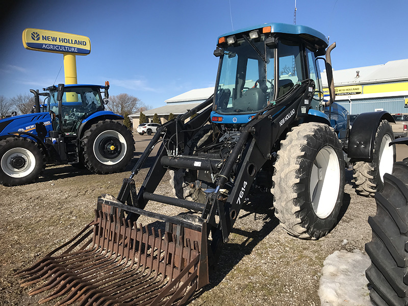 1998 New Holland TV140 Tractor